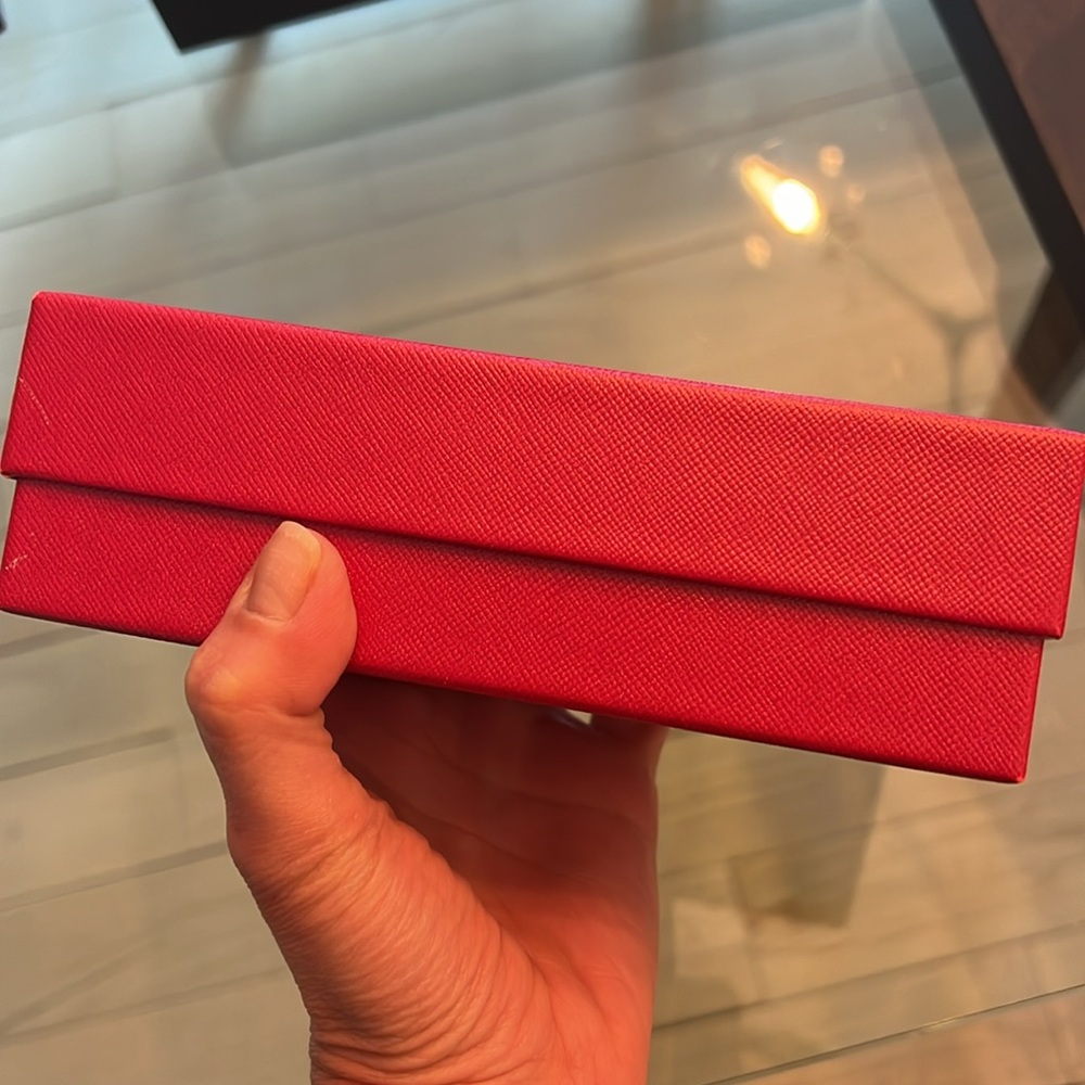 Cartier classic red box. Rectangular - Picture 4 of 7